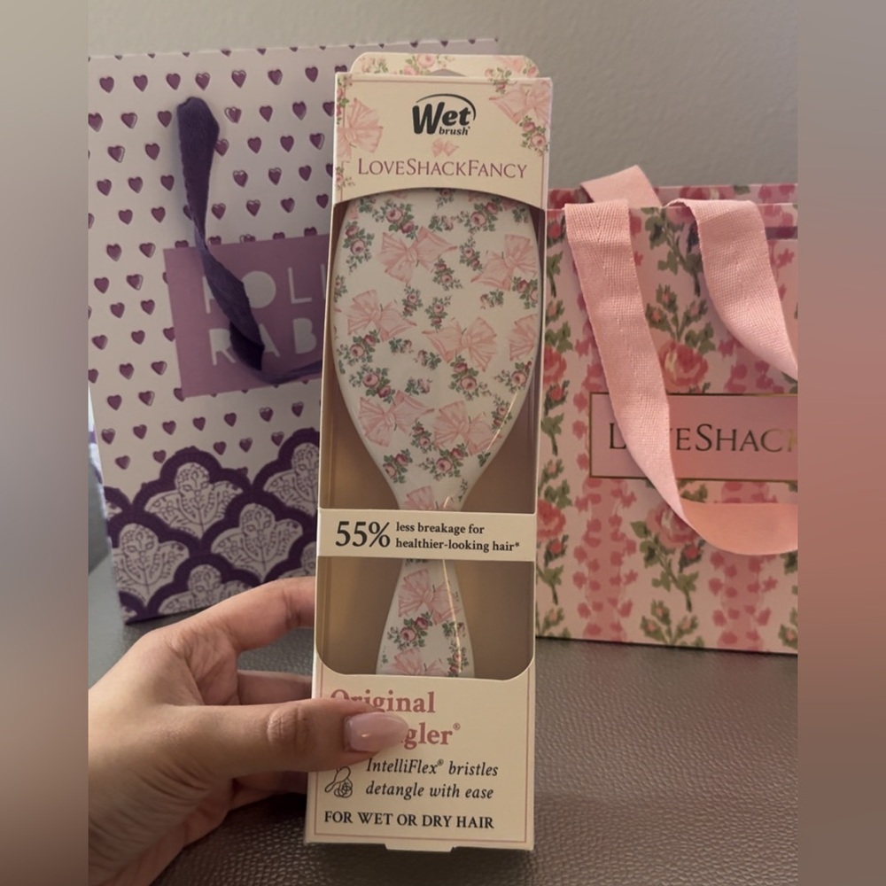 (NWT) Wet Brush x LoveShackFancy Original Detangler Hair Brush in Rosa Beaux 🎀🤍